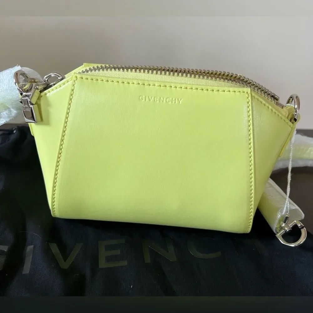 NWT AUTHENTIC Givenchy Antigona Calf Leather Nano Bag w/Crossbody Strap